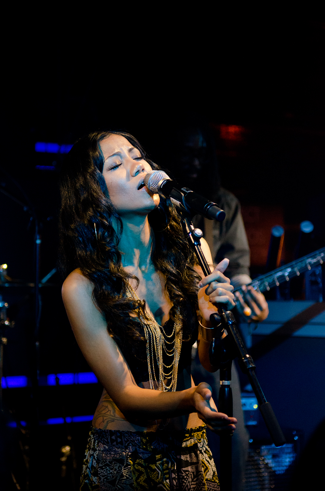 Jhene Aiko and Supreme Cuts Step Into The Black in Chicago | The FADER